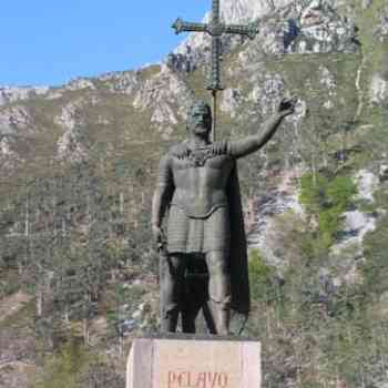 Click para ampliar. Pulsa en el nombre para ver la ficha. Pelayo 5 - Covadonga - Estatua de Pelayo